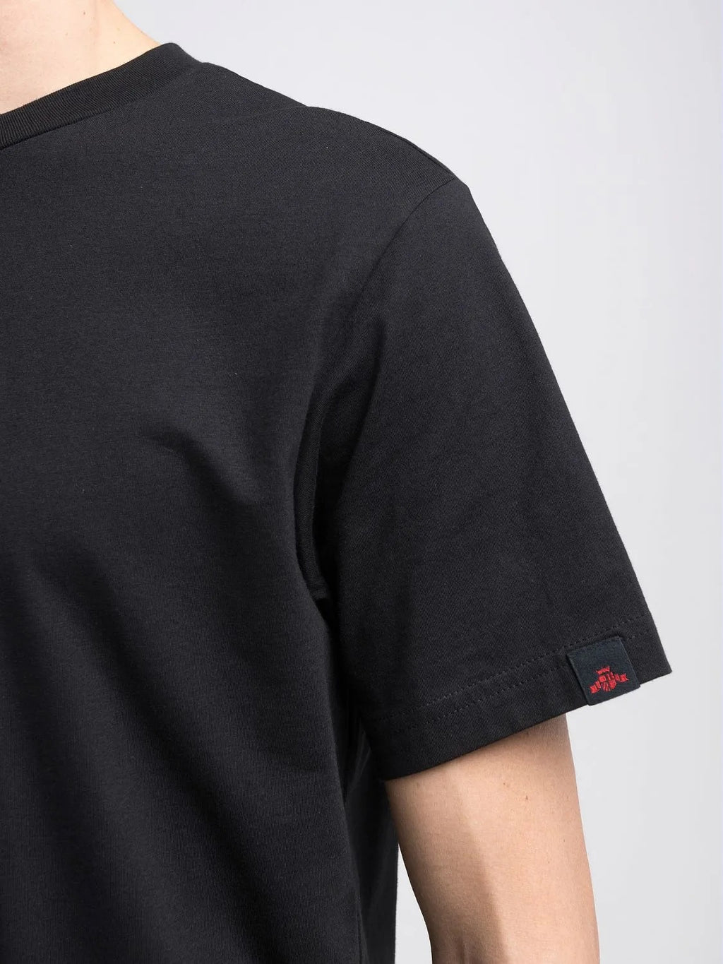 BLACK CUSTOM-PRINT T-SHIRT