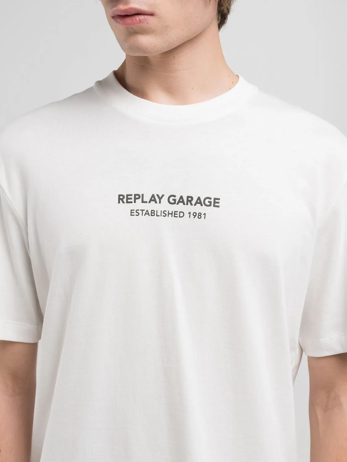 WHITE RELAXED-FIT T-SHIRT WITH PRINT