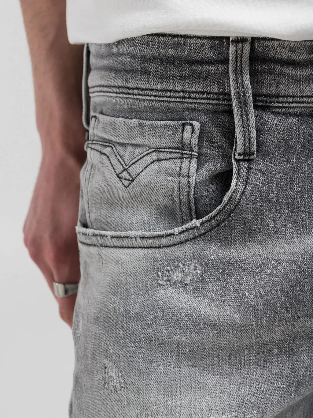 LIGHT GREY 12.5 OZ WHITE WEFT BLACK POWER STRETCH ANBASS SLIM DENIM