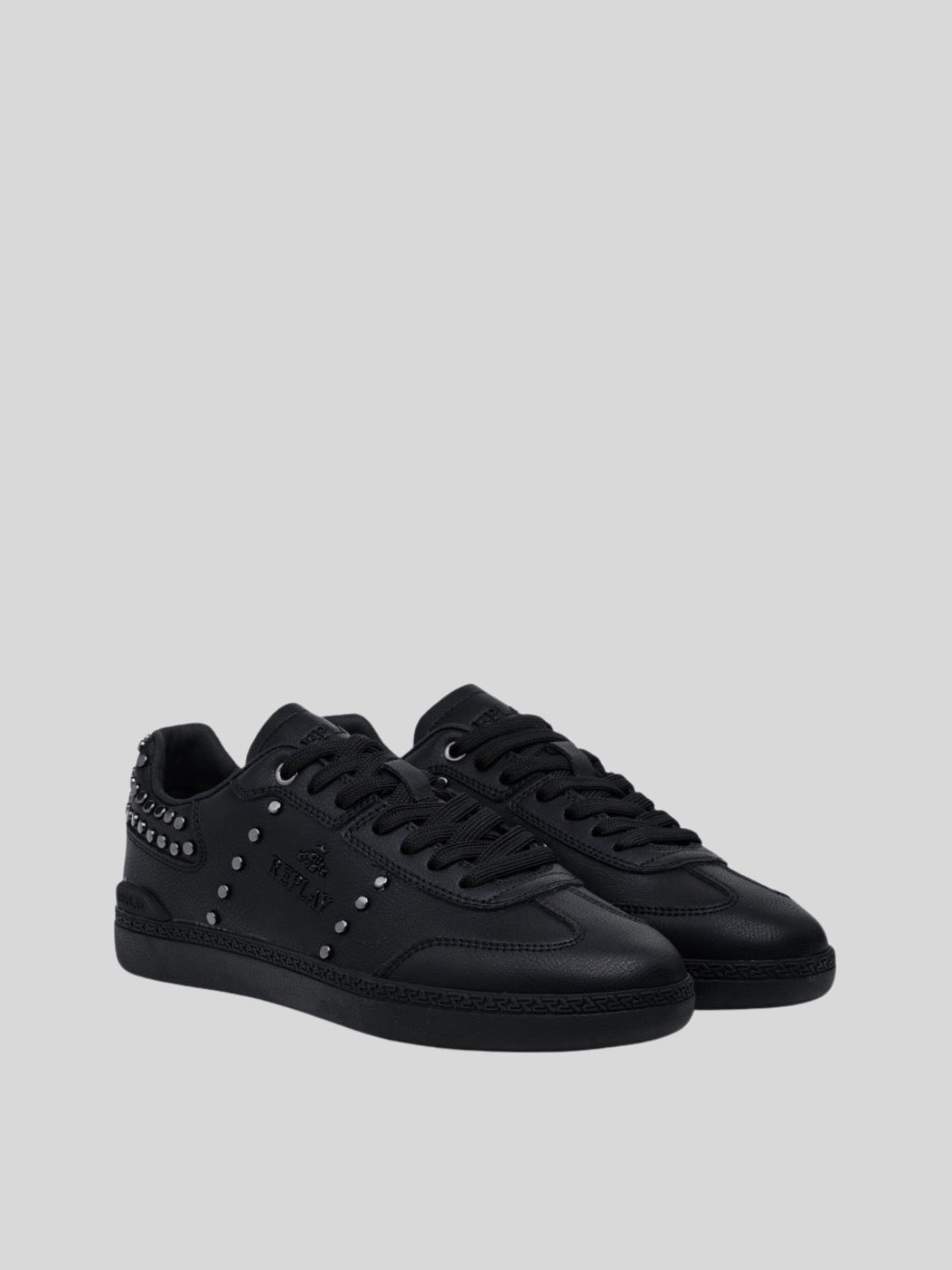 PYPER W STUDS BLACK SNEAKERS